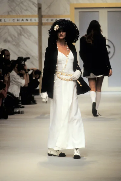 Look 37